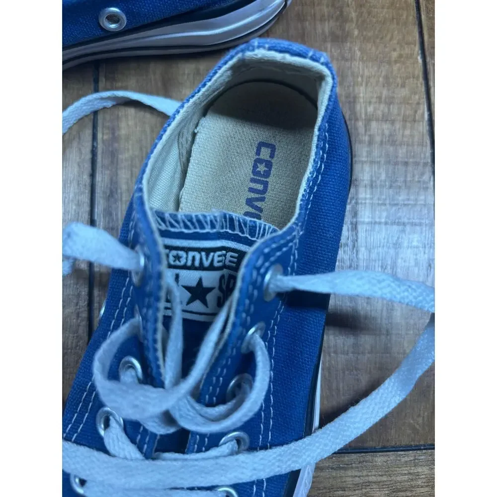 Boys chuck Taylor converse blue low top 10.5